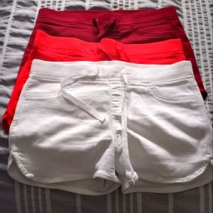 No boundaries mid rise shorts $5 a pair